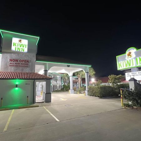Kiwi Inn Willowbrook Hwy249 Houston Exterior photo