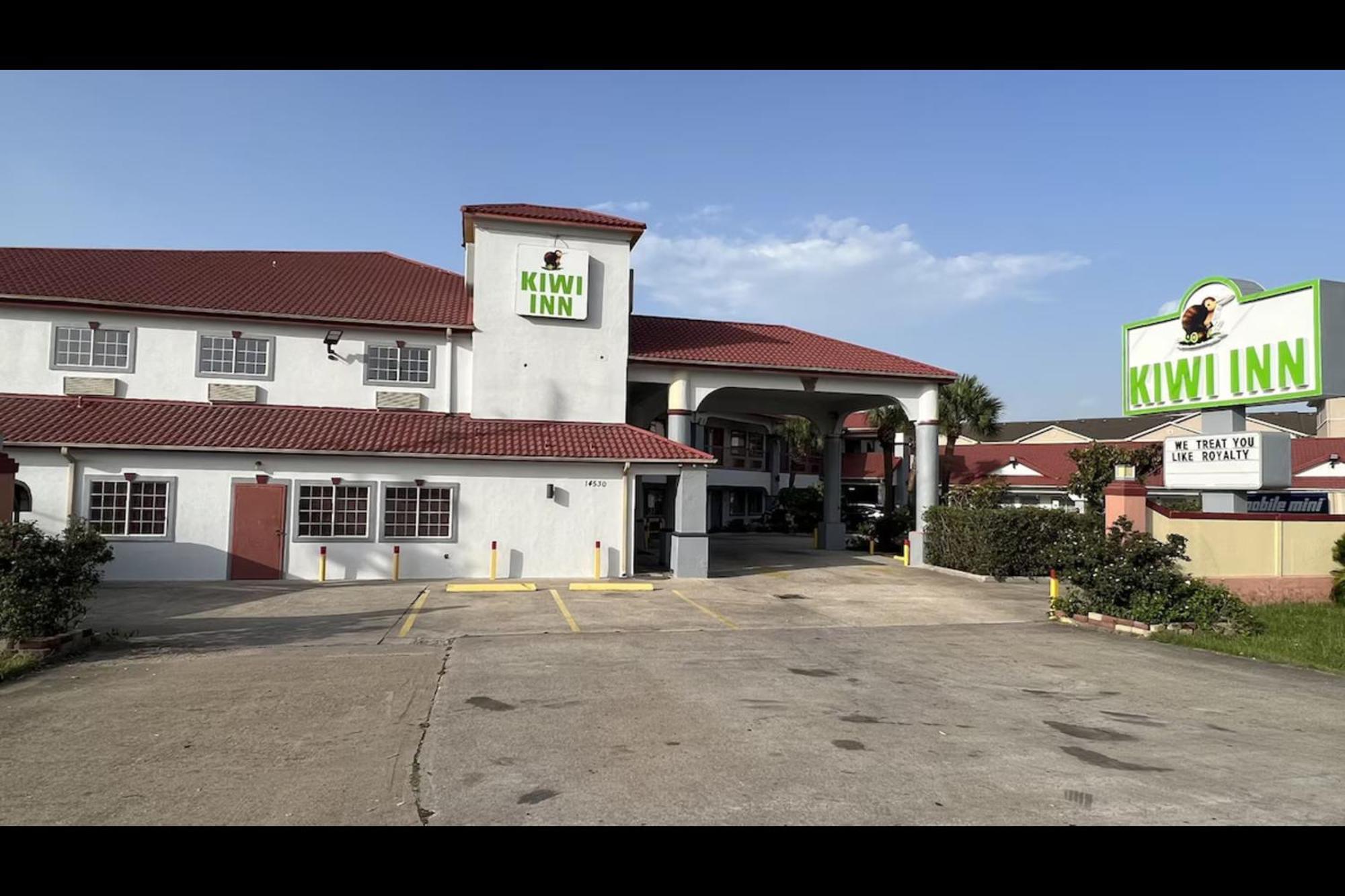 Kiwi Inn Willowbrook Hwy249 Houston Exterior photo